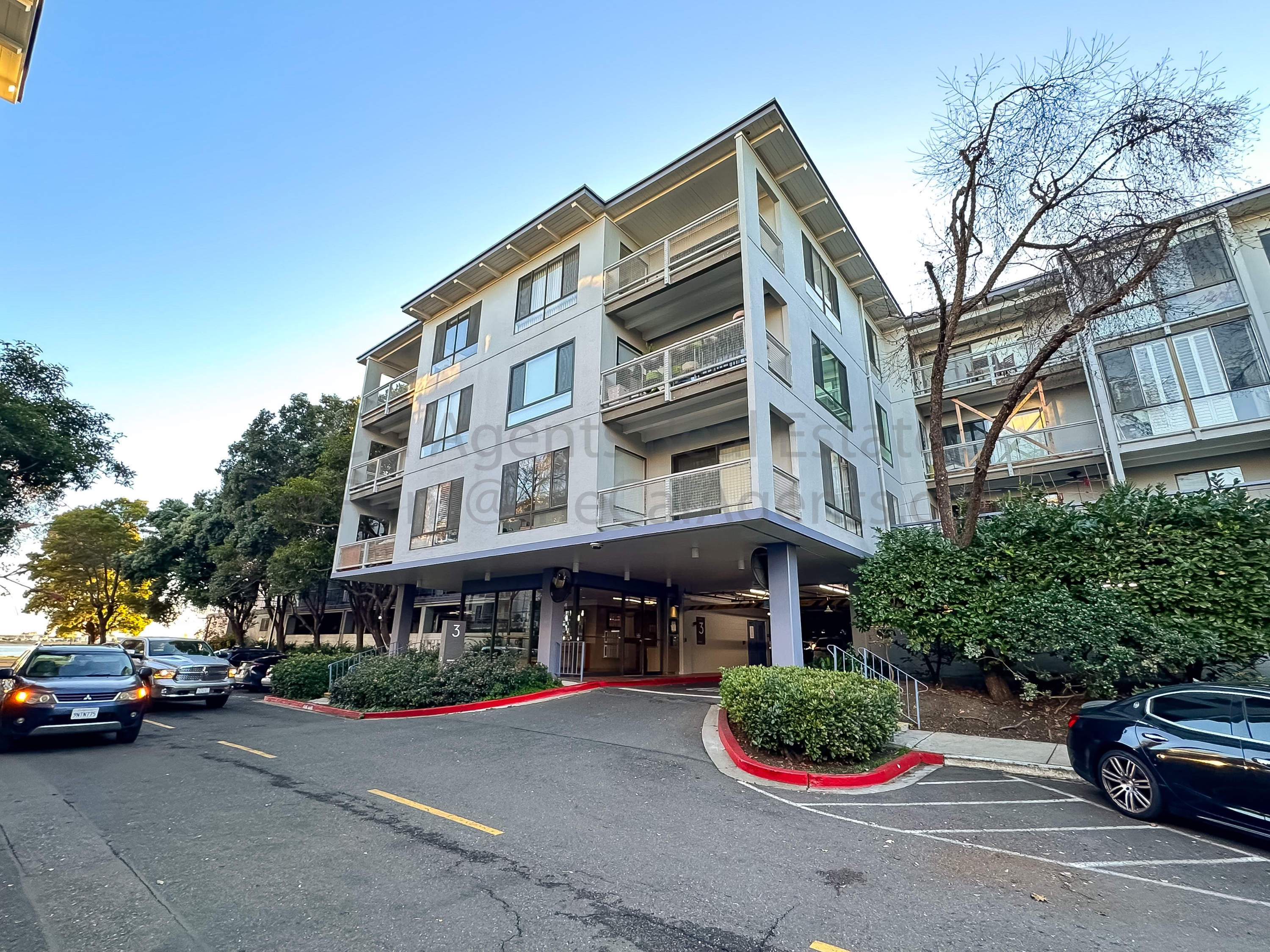3 Admiral Dr Unit F471