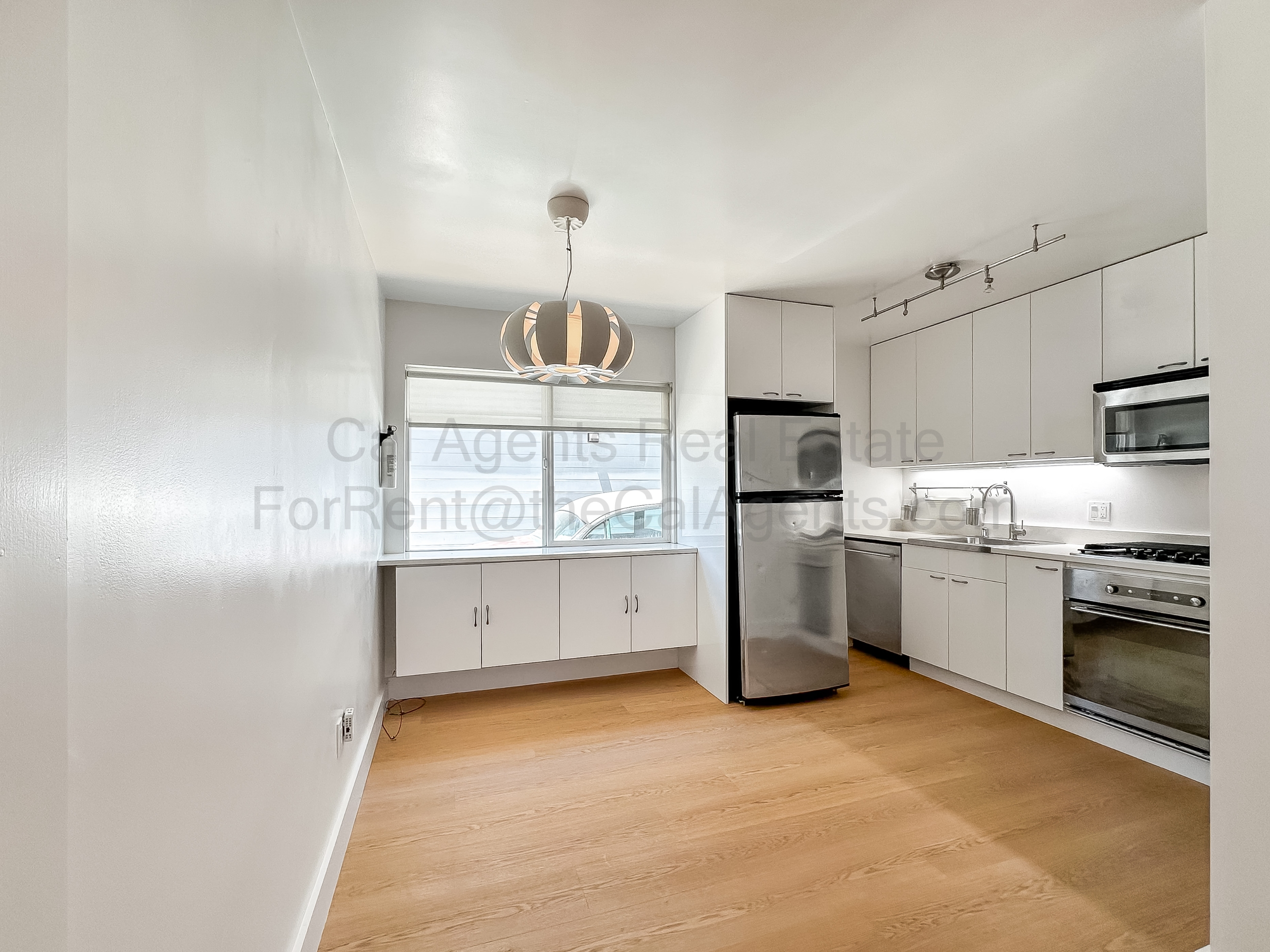 654 39th Street - 654