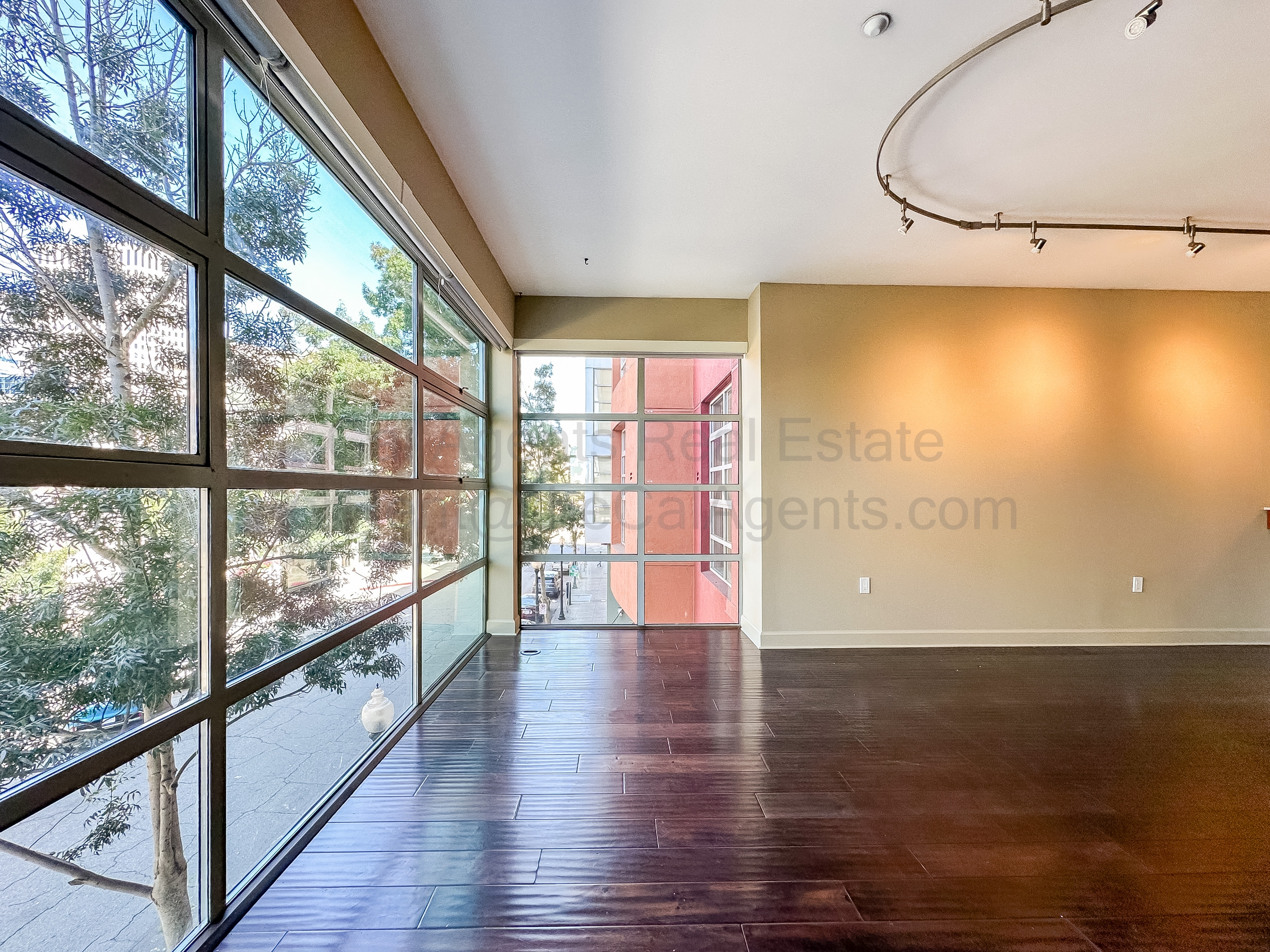 585 9th St Unit 355